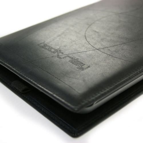 Réalisation Gravure sur pochette en cuir Moselle