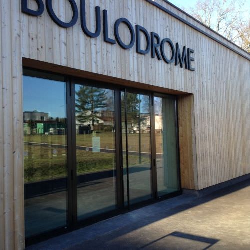 Réalisation Enseigne Lettres découpées noires Moselle