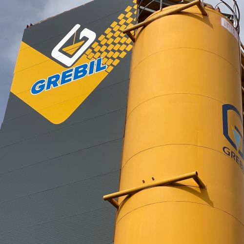 Voir le projet Enseigne adhésive en hauteur Réalisation Enseigne adhésive en hauteur Moselle