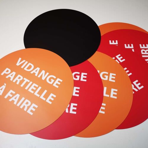 Voir le projet Lot de magnets Réalisation Lot de magnets Moselle