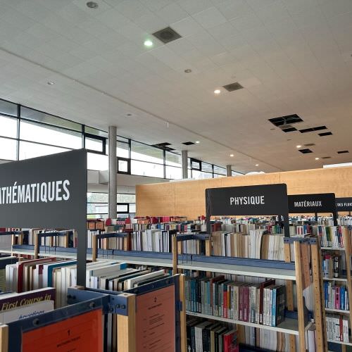 Voir le projet Panneaux découpés sur mesure Réalisation Panneaux découpés sur mesure Moselle