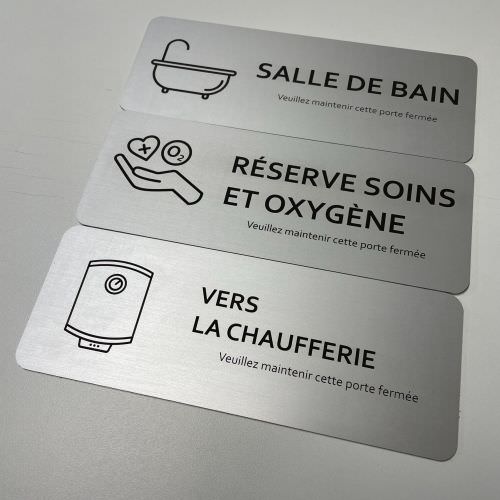 Réalisation Plaques de portes avec icones Moselle
