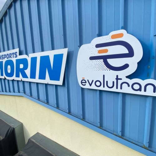 Enseignes en dibond découpé