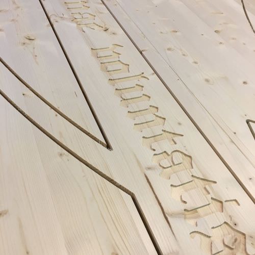 Réalisation Découpe et gravure sur bois Moselle