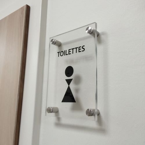 Réalisation Plaque signalétique en PMMA et vinyle Moselle
